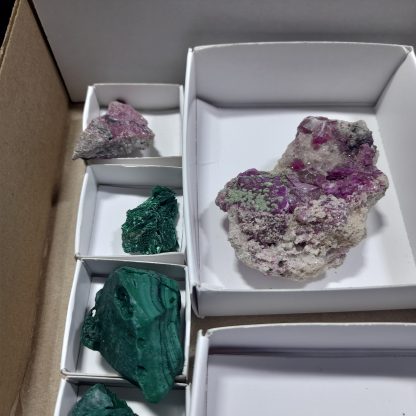 (WM04582) One Box Of 20 Assorted Mineral Specimens From Congo    Viki Stelfox - Image 3