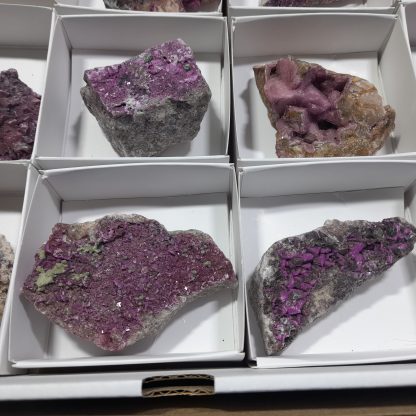 (WM04582) One Box Of 20 Assorted Mineral Specimens From Congo    Viki Stelfox - Image 5