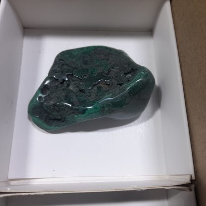 (WM04663) One Box Of 12 Hand Polished Malachite Mineral Specimens From Congo   Miss Saint-Clair - Image 6