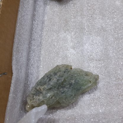 (WM04676) One Box Of 5 Prehnite Mineral Specimens From Mali (Chip) - Image 4