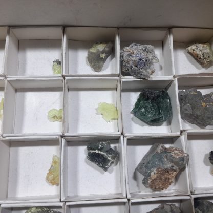 (WM04708) One Box Of 35 Assorted Mineral Specimens From Namibia   Amanda Funson - Image 5