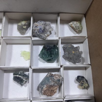 (WM04708) One Box Of 35 Assorted Mineral Specimens From Namibia   Amanda Funson - Image 6