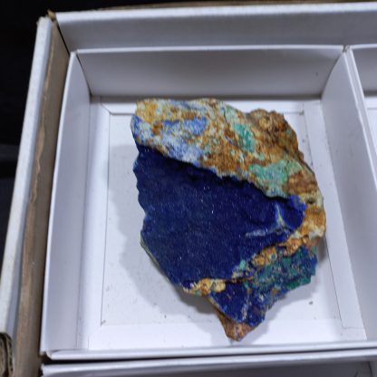 (WM04760) One Box 6 Azurite Mineral Specimens     Shell Lee - Image 8