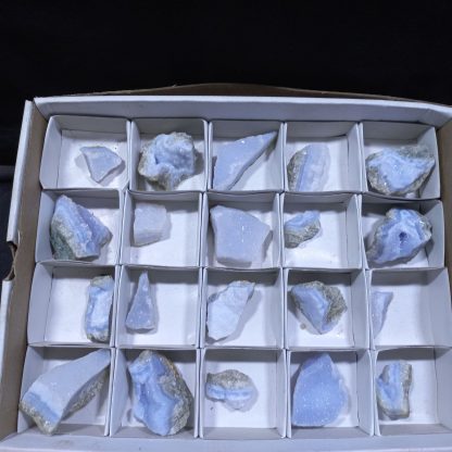 (WM04808) One Box Of 20 Blue Lace Agate Mineral Specimens From Malawi    Michaela Briggs - Image 2