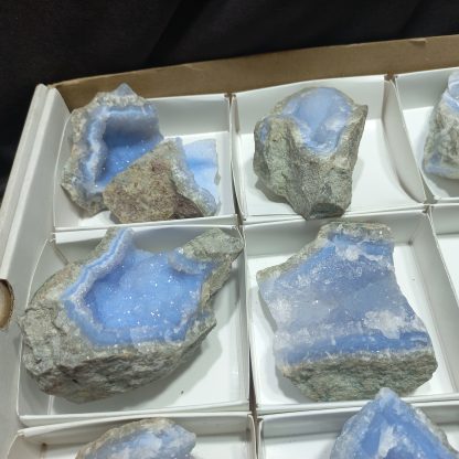 (WM04981) One Box Of 15 Blue Lace Agate Mineral Specimens From Malawi - Image 6