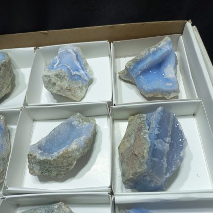 (WM04981) One Box Of 15 Blue Lace Agate Mineral Specimens From Malawi - Image 5