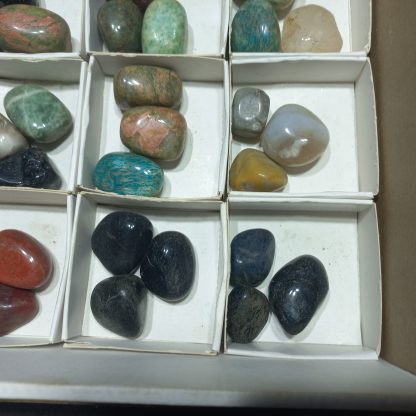 (WM04974) One Box Of 39 Assorted Tumbled Stone - Image 5