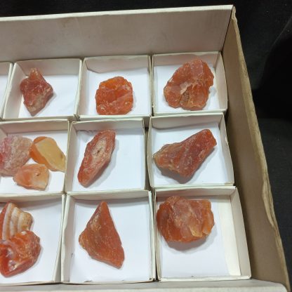 (WM05002)  One Box Of 15 Unwork  Agats From Botswana - Image 4