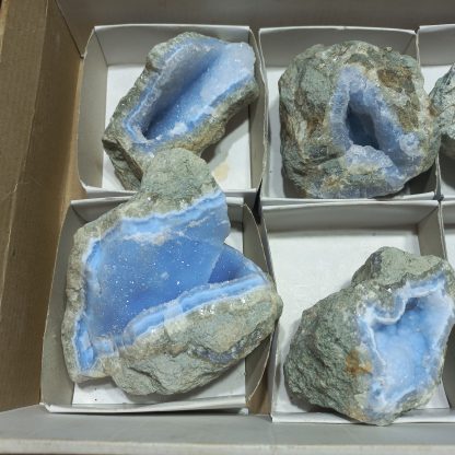 (WM05000) One Box Of 6 Blue Lace Agate From Malawi - Image 3
