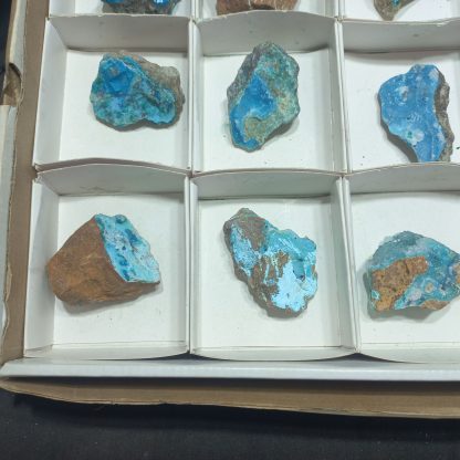 (WM05029) One Box Of 15 Chrysocolla In Quartz Mineral Specimens - Image 6