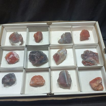 (WM05021) One Box Of 12 Rough Red Agate From Botswana - Image 2