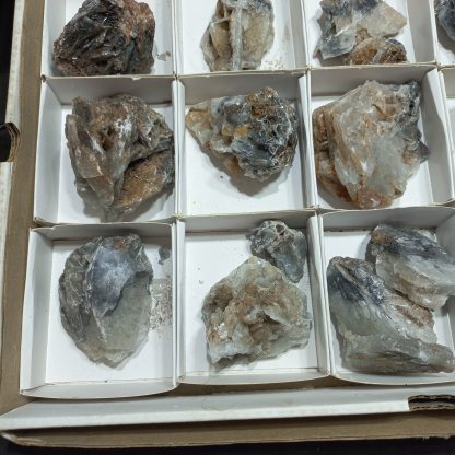 (WM05017) One Box Of 15 Barite Mineral Specimens From Congo - Image 6