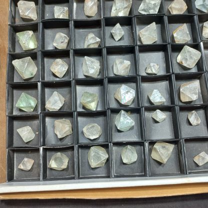 (WM05016) One Box Of 70  Octahedrons Fluorite Mineral Specimens - Image 6