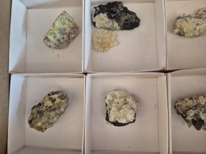 (WM05045) One Box of 7 Hyaline Opel With Smoky Quartz Mineral Specimens From Erongo Namibia - Image 3